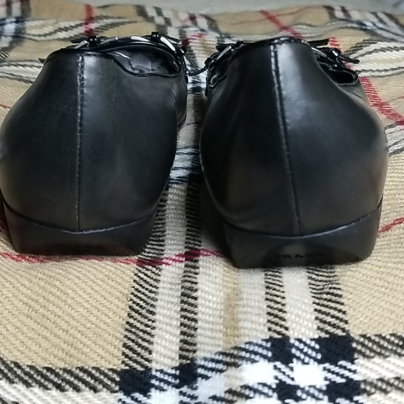 Prada Flats - Picture 4 of 8